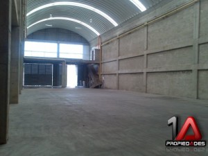 se arrienda bodega en sabaneta pc-8174 (1)