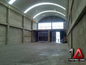 se arrienda bodega en sabaneta pc-8174 (1)